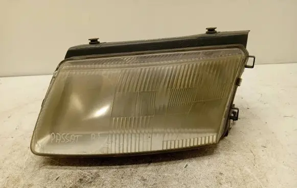 Volkswagen PASSAT B5 Headlight/headlamp