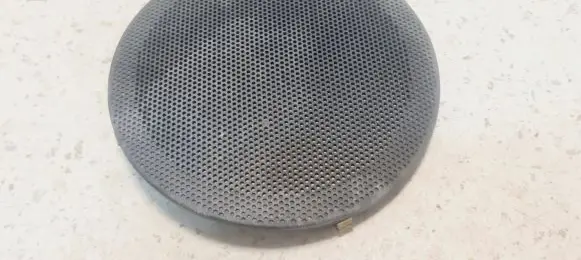 Side speaker trim/cover