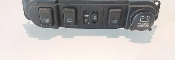 Chrysler PT Cruiser A set of switches 