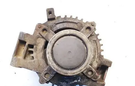 Toyota Auris 150 Generator/alternator 270600r011 104210-5140