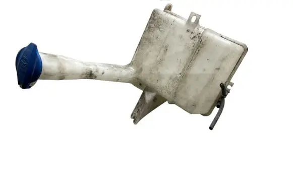 Windshield washer fluid reservoir/tank