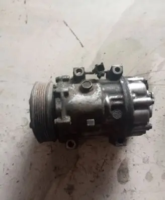 Volvo V50 Air conditioning (A/C) compressor (pump) SD7V16 200CC