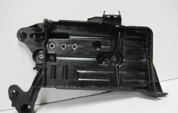 Audi A3 S3 8V Battery tray 5Q0915321J