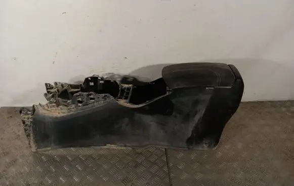 Nissan Qashqai Center console