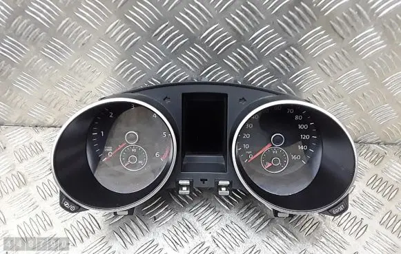 Volkswagen Caddy Speedometer (instrument cluster) 5k0920973a