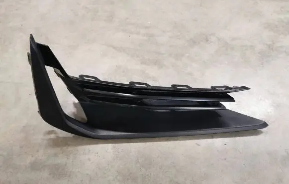 Chevrolet Corvette C7 Front bumper lower grill 84524886