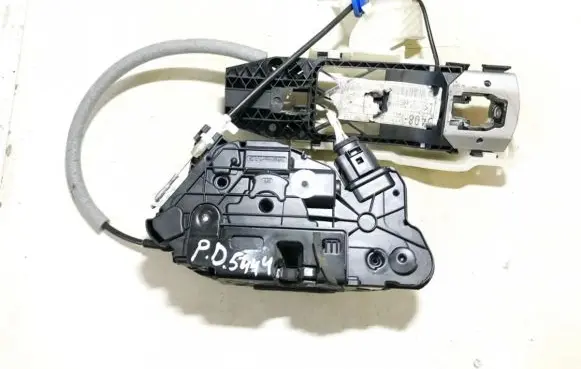 Volkswagen Scirocco Front door lock 5n2837016e