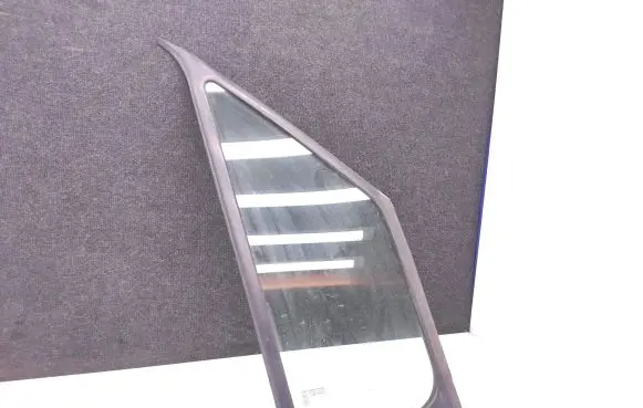 Mercedes-Benz Sprinter W906 Front vent window/glass (coupe) A9066711820