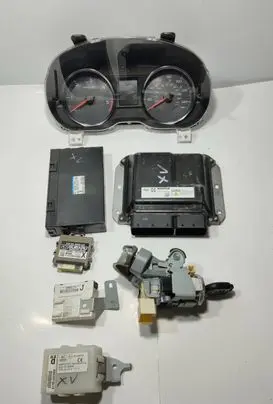 Subaru XV I Engine ECU kit and lock set 2757001001 88281FJ300 22611AU260