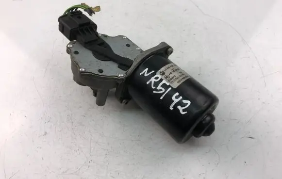 Skoda Octavia Mk1 (1U) Wiper motor 1J1955113C
