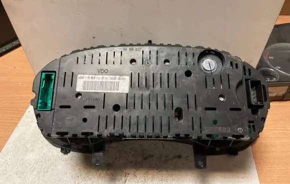 Seat Ibiza III (6L) Speedometer (instrument cluster) 110080105011A