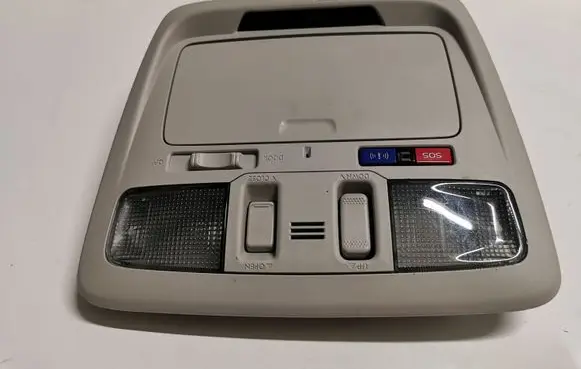 Subaru Outback (BS) Front seat light VC12104