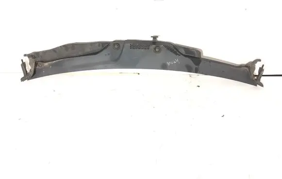 Mercedes-Benz ML W164 Wiper trim A1648300228
