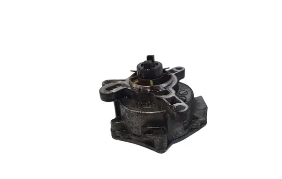 Volvo V40 Vacuum pump 31316688