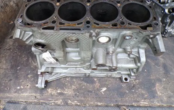 Fiat Doblo III Engine block 55273740
