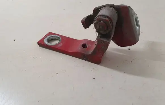 Ford S-MAX Rear door lower hinge