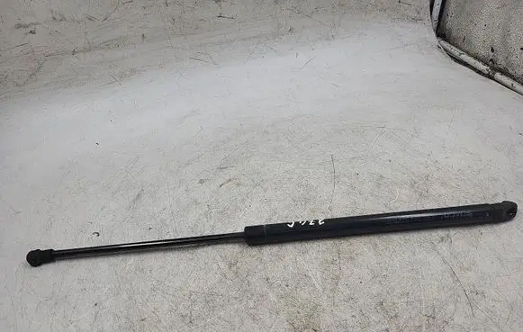 Audi A4 S4 B5 8D Tailgate strut 