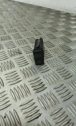 Audi A4 S4 B5 8D Windscreen/window heater switch 4D0941503B