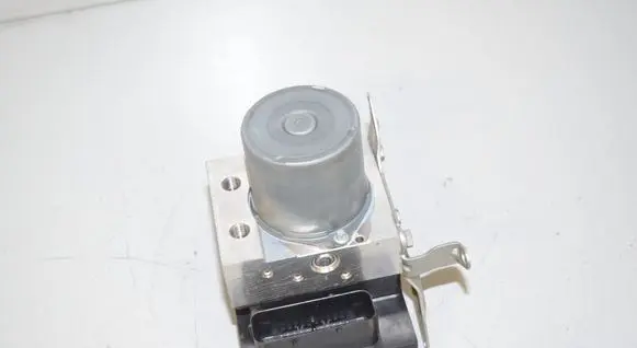 BMW X1 E84 ABS Pump 6860214 34516856924 34516799420