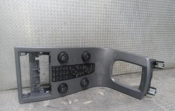Volvo V50 Climate control unit 8623067 1130896