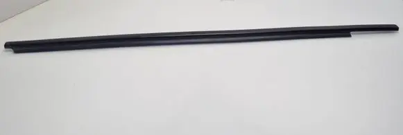 Toyota Yaris Front door glass trim molding