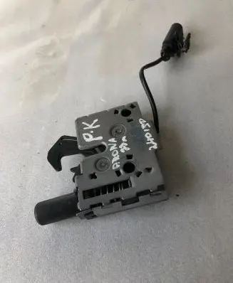 Seat Arona Engine bonnet/hood lock/catch 6f0823509a