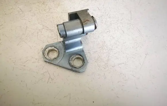 Volkswagen PASSAT B6 Rear door lower hinge 3C4833402A