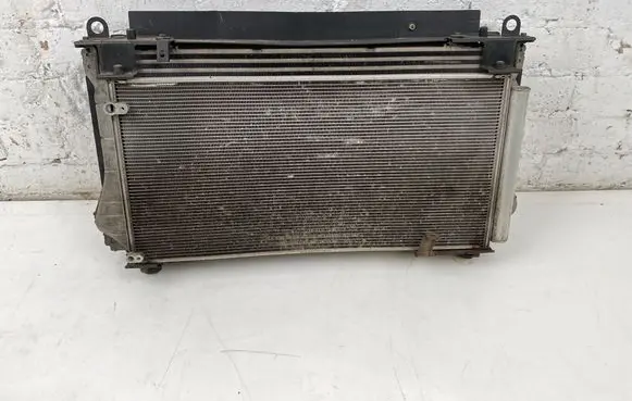 Toyota Auris 150 Radiator set JD1271002541 0R020