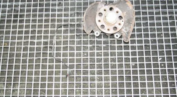 Mercedes-Benz SLK R171 Front wheel hub
