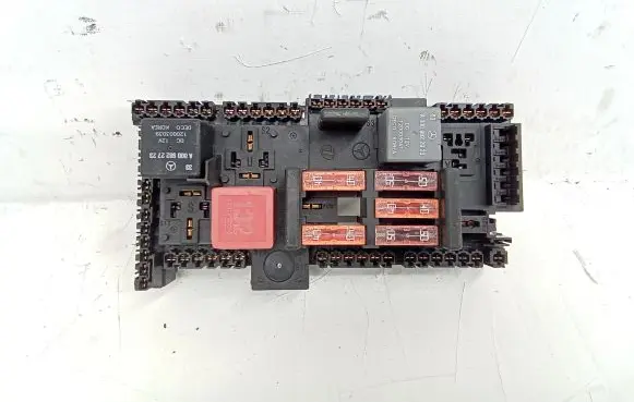 Mercedes-Benz E W238 Fuse module A2139068801 58HL16F06