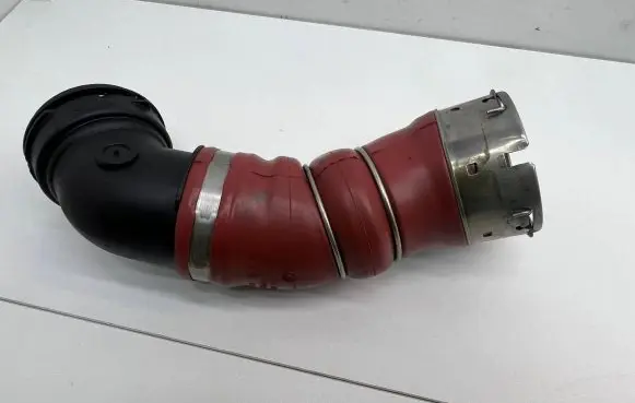 BMW 5 E60 E61 Intercooler hose/pipe 7796293 11279410 779629304