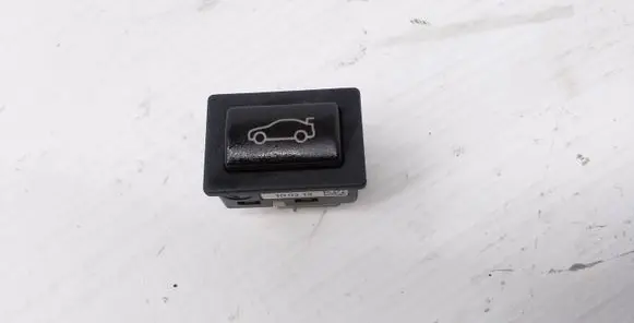 BMW 3 F30 F35 F31 Tailgate opening switch 9200316