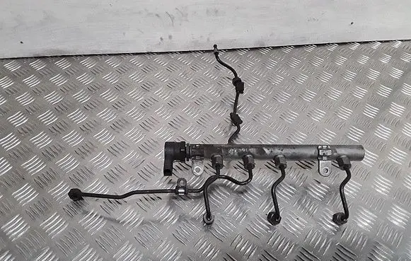 Mercedes-Benz E W211 Fuel main line pipe A6420700495002