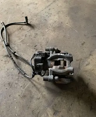 BMW X1 F48 F49 Rear brake caliper 6883027