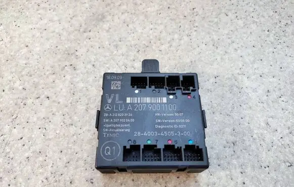 Mercedes-Benz E C207 W207 Door control unit/module A2079001100