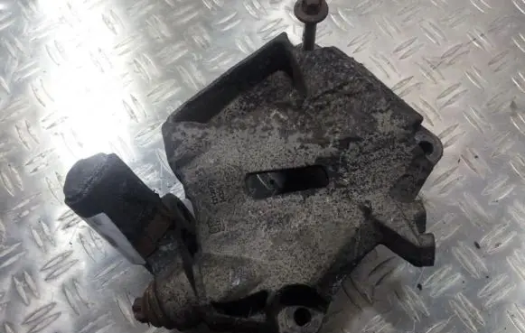 Opel Corsa D Engine mounting bracket 13130728 74334