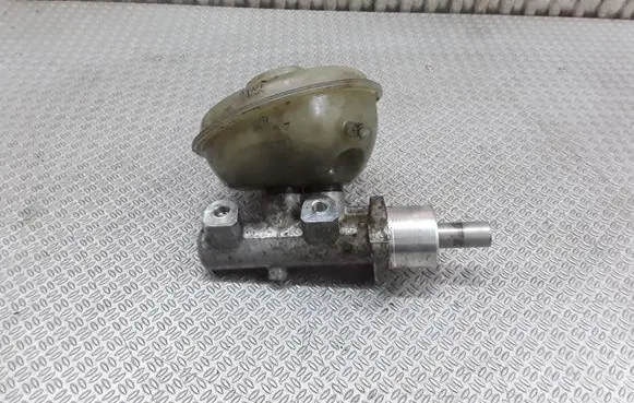 Audi A6 S6 C4 4A Master brake cylinder 8D0611301