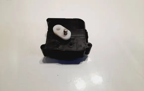 Mitsubishi Grandis Air flap motor/actuator