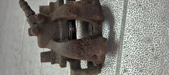 Fiat Punto (188) Front brake caliper