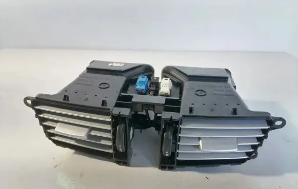 Mercedes-Benz E W212 Dash center air vent grill A21283025541