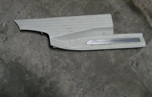 Lincoln Navigator Rear sill trim cover KL7B4013244BA35V0