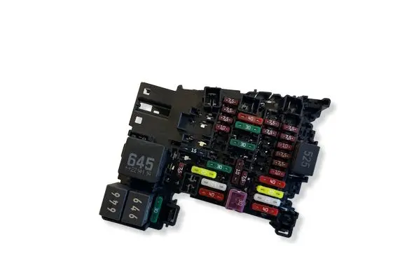 Audi Q3 F3 Fuse module 5Q0937615C