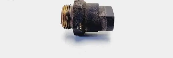 Volkswagen PASSAT B5 Air conditioning (A/C) pressure sensor 321959481C