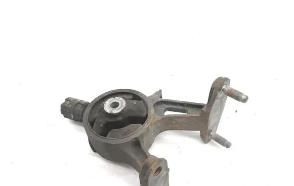 Toyota Auris 150 Gearbox mount AV83638