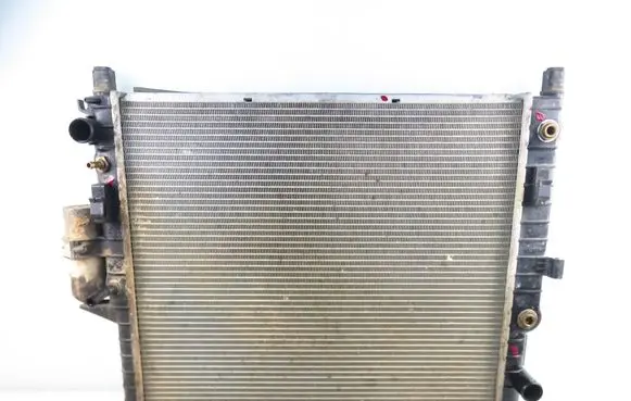 Coolant radiator