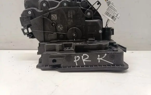 Mini Cooper Countryman F60 Front door lock 7281937