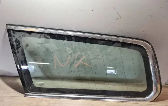 Volvo XC70 Rear side window 43R000470 A029648 DOT497M41AS2