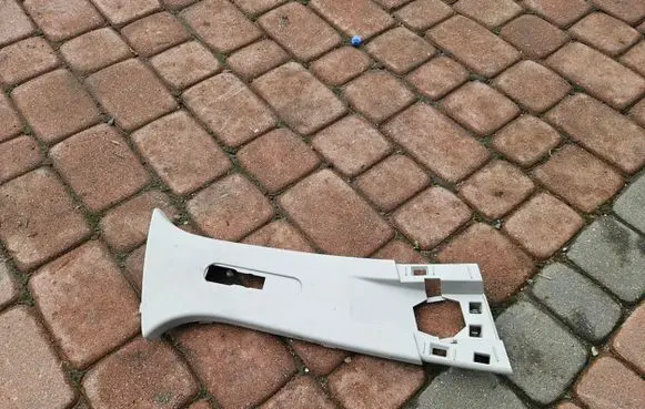Renault Clio IV (B) pillar trim (top) 769138300R