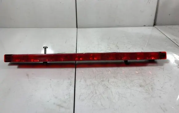 Audi A3 S3 8L Third/center stoplight 8D9945097B