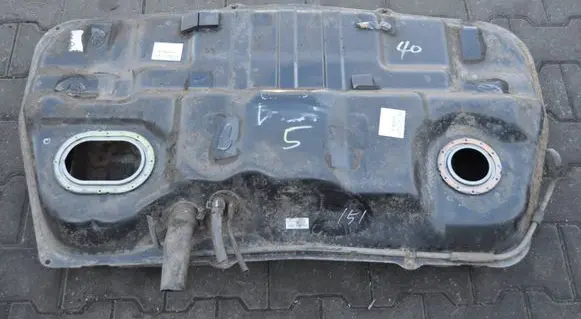 Hyundai Tucson JM Fuel tank 311002E000